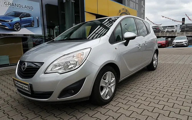 wielkopolskie Opel Meriva cena 21900 przebieg: 183000, rok produkcji 2011 z Sanok